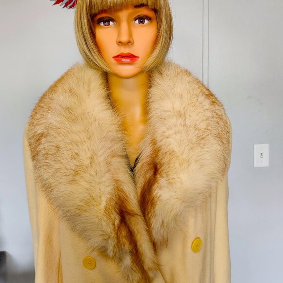 #712 Small wool/fox fur coat - Picture 2 of 5